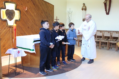 Liturgia y misa 3°B y 8°C - Colegio San Juan Evangelista